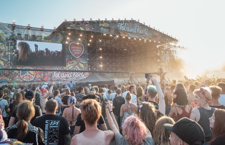                                Festiwal Pol'And'Rock (dawniej Przystanek Woodstock) to coroczny festiwal, który w Kostrzynie nad Odrą gromadzi setki tysięcy fanów muzyki
