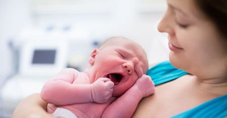 Kobieta po przeszczepie macicy urodziła zdrowe dziecko