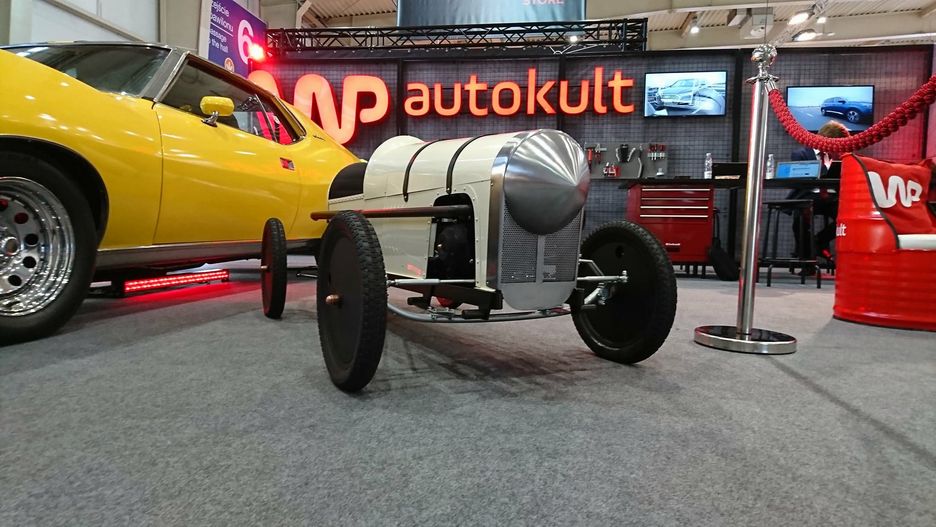 Dry Lake Roadster miał swoją premierę na stoisku WP Autokult w czasie Poznań Motor Show 2018