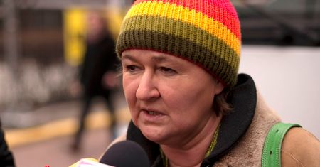 Magdalena Środa przerażona wynikami sondaży. "Od tego kraju to się chyba i Bóg i rozum odwrócił..."
