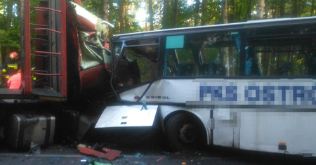 Tragedia pod Ostródą. Dwie osoby nie żyją