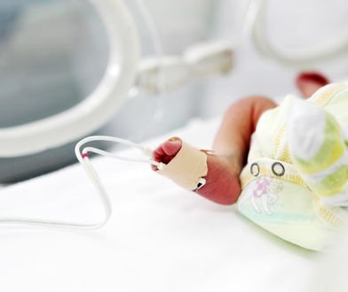 10-latka uratowała nowo narodzonego brata. Wezwała też pomoc