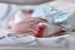 Elbląg. 9-miesięczne dziecko trafiło do szpitala z zatruciem narkotykami. Matka z zarzutami