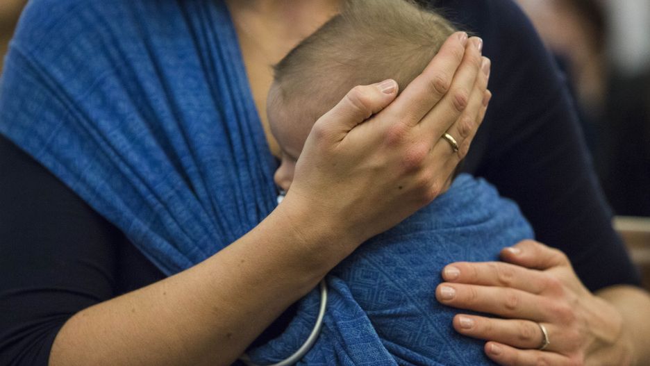 Mama chłopca jest dumna, że dziecko chce się rozwijać