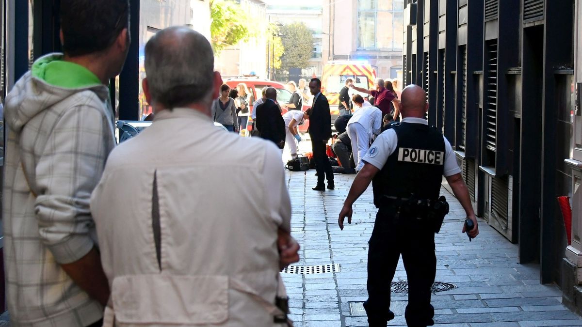 Komendant zmarł po przewiezieniu do szpitala