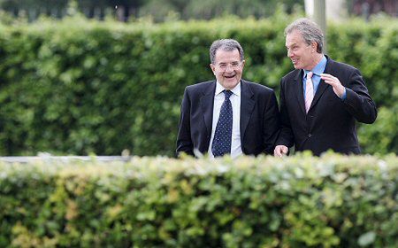 Prodi rozmawiał z Blairem o wycofaniu wojsk z Iraku