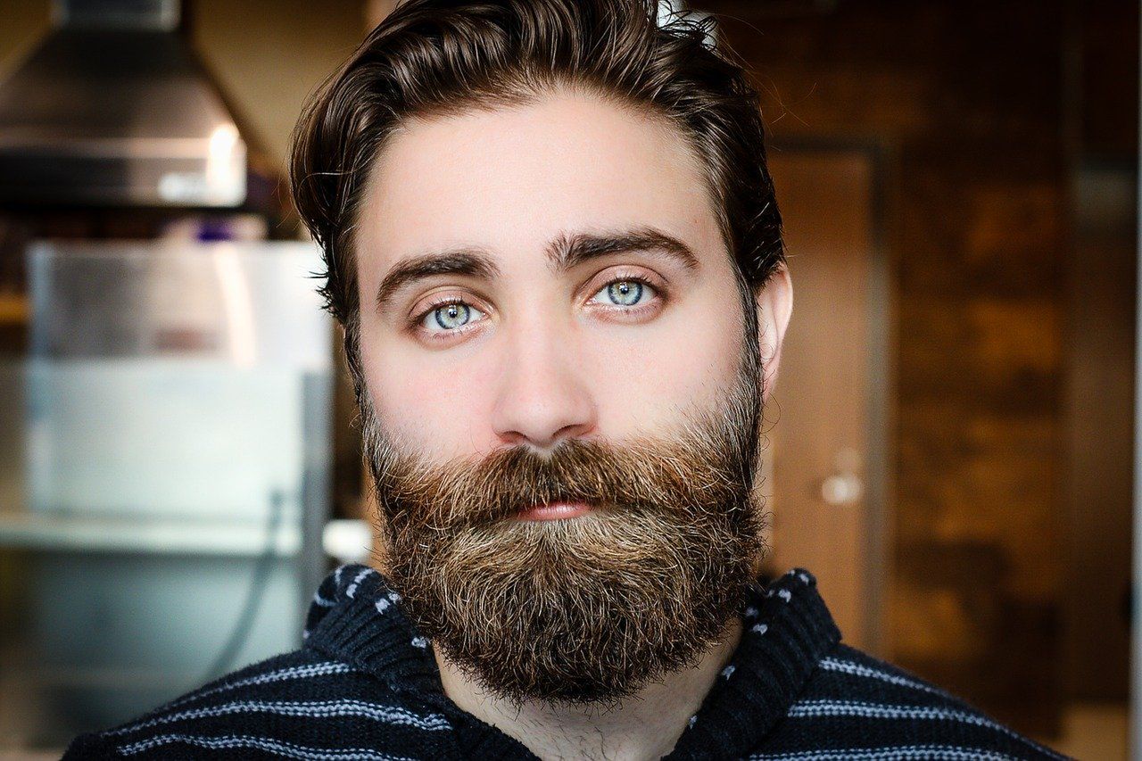 Jak dbać o brodę? Zasady i kosmetyki do pielęgnacji brody