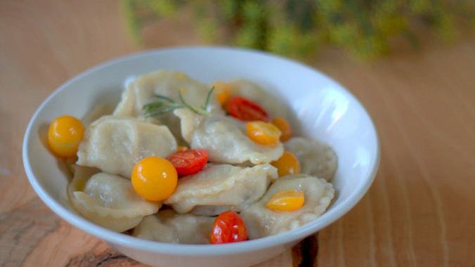Pierogi z jagnięciną. Farsz, który zaskoczy cię smakiem