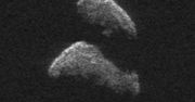 NASA zaobserwowała dziwaczną asteroidę. Kształtem przypomina gumową kaczkę