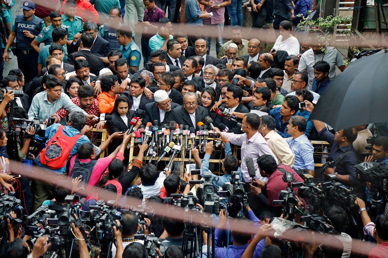 Bangladesz: Kary śmierci dla 19 osób, lider opozycji z dożywociem za próbę morderstwa premier