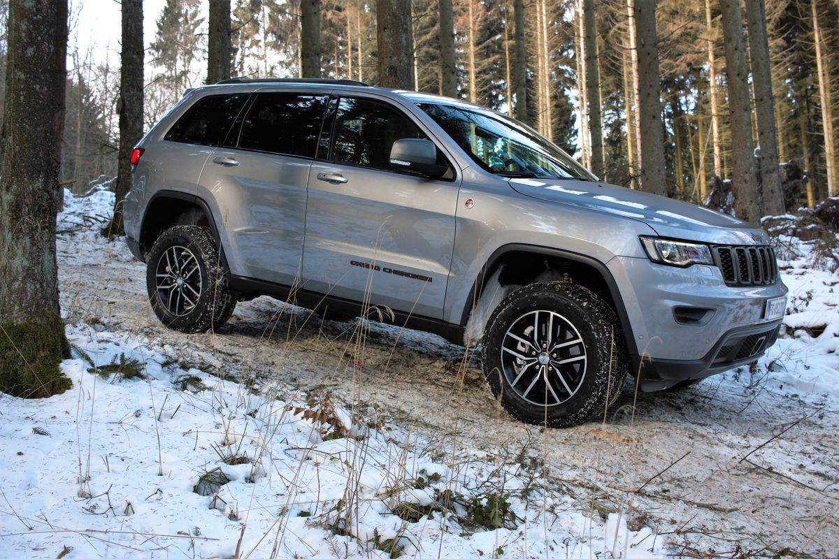 Jeep Grand Cherokee: trzy twarze legendy