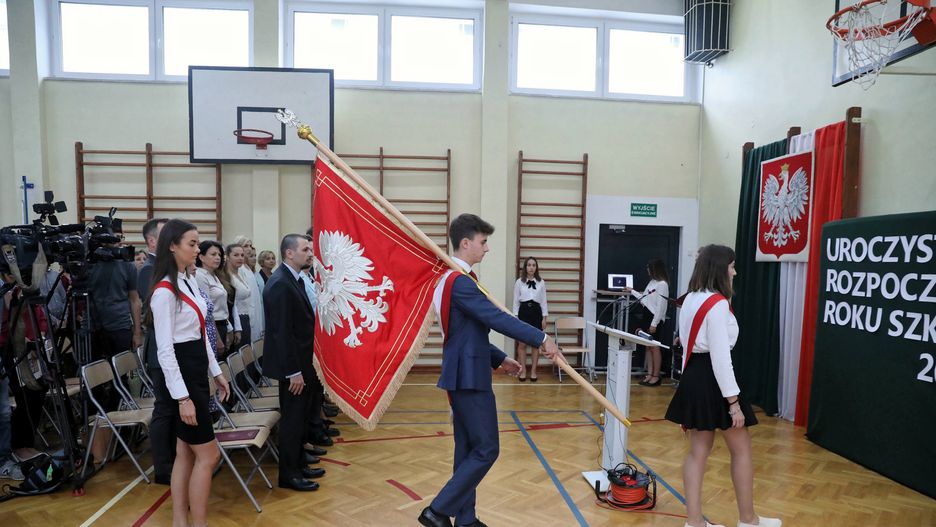 Pierwszy dzień szkoły 2019. Inauguracja w XXX LO w Warszawie