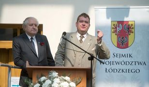 Radny PiS zabrał mikrofon przed przemówieniem Rzeplińskiego. "Jest tutaj persona non grata"