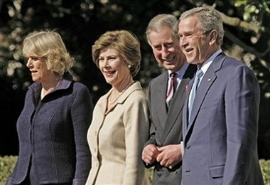 Bush powitał księcia Karola i Camillę
