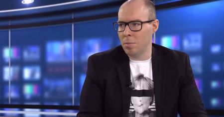 "Neonazistki" na "Czarnym Piątku". Marcin Rola znów zmieszał kobiety z błotem