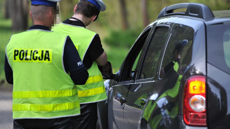 Posłuchał policji i dostał mandat