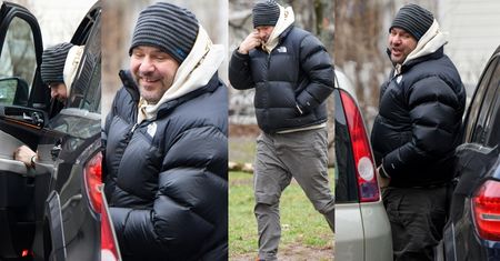 Tomasz Karolak ZAKLINOWAŁ SIĘ między samochodami na stołecznym parkingu (ZDJĘCIA)