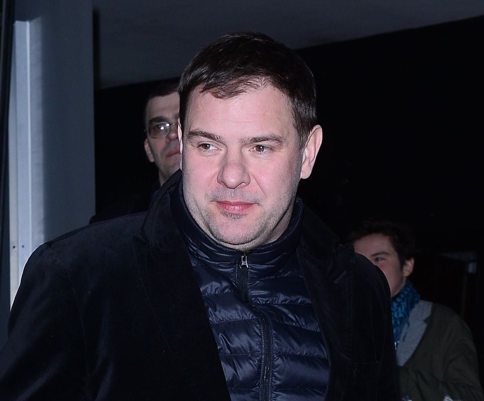 Tomasz Karolak straci pracę w TVP przez rozstanie z Violą Kołakowską?