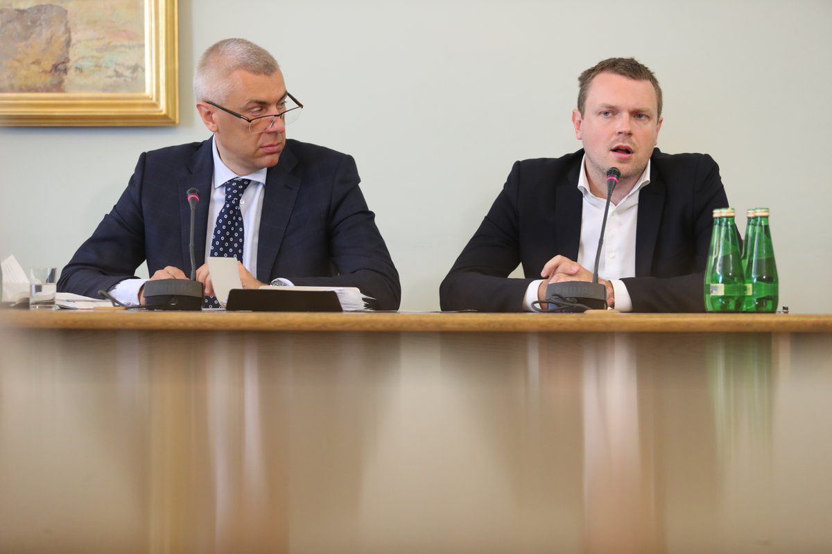Michał Tusk i Roman Giertych podczas przesłuchania przed komisją śledczą ds. Amber Gold.