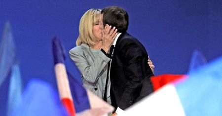 Nie nazwałbyś jej "babcią”. Łamie protokół dyplomatyczny, ale daje przykład kobietom
