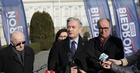 Kalisz. Ksiądz obraził Roberta Biedronia podczas kazania. Kandydat na prezydenta odpowiada