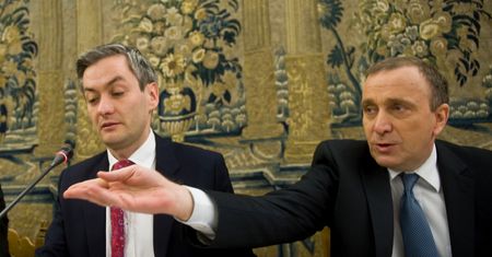 Makowski: ”Koniec medialnego miesiąca miodowego. TVN i Newsweek idą na wojnę z Biedroniem” [OPINIA]