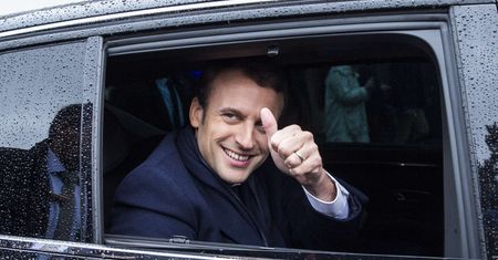Zwycięstwo Macrona we Francji to ulga dla UE. Cenę zapłacą Brytyjczycy i Polacy