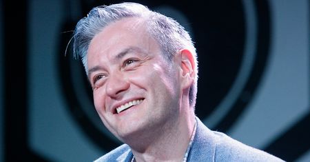 Robert Biedroń gra na siebie. Skorzysta PiS czy opozycja?