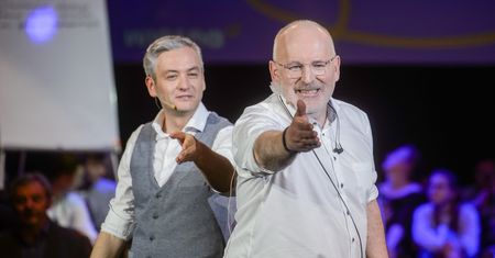 Wybory do europarlamentu 2019. Biedroń w Miłości organizuje domówkę