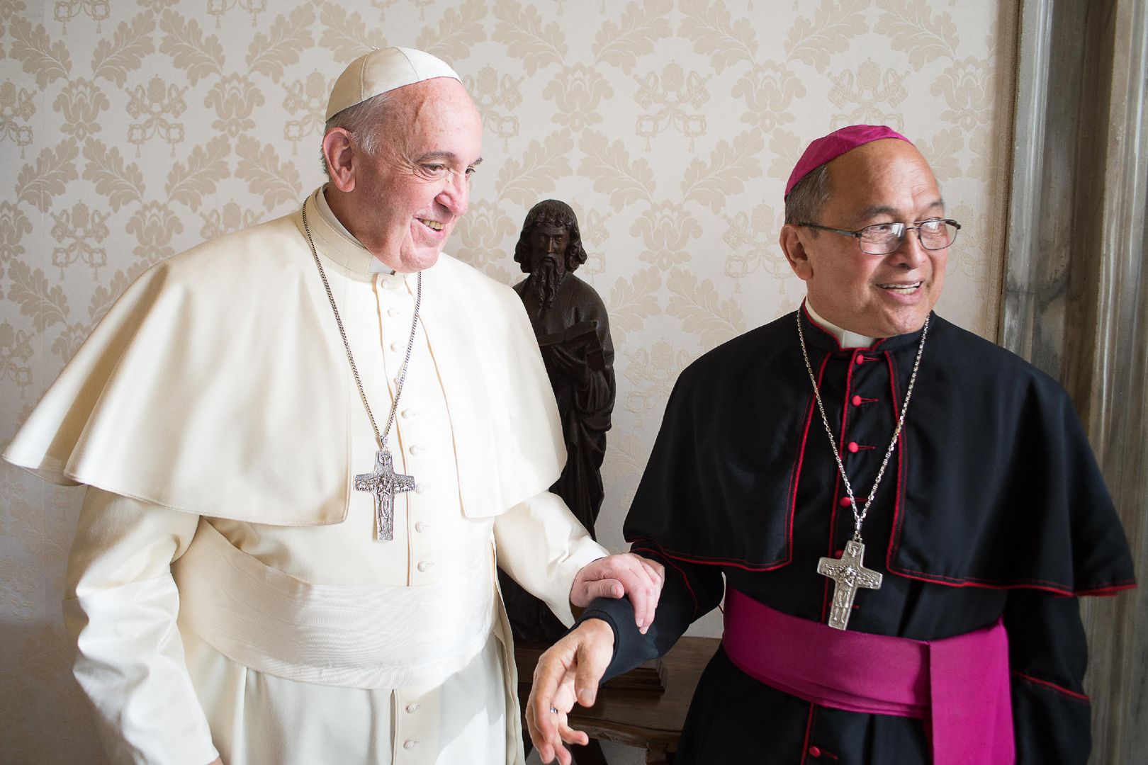 Papież Franciszek razem z Anthoonym Sablanem Apuronem