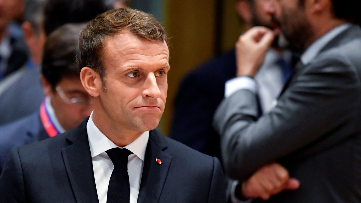 Emmanuel Macron nie zgadza się na opóźnienie brexitu do 31 stycznia.