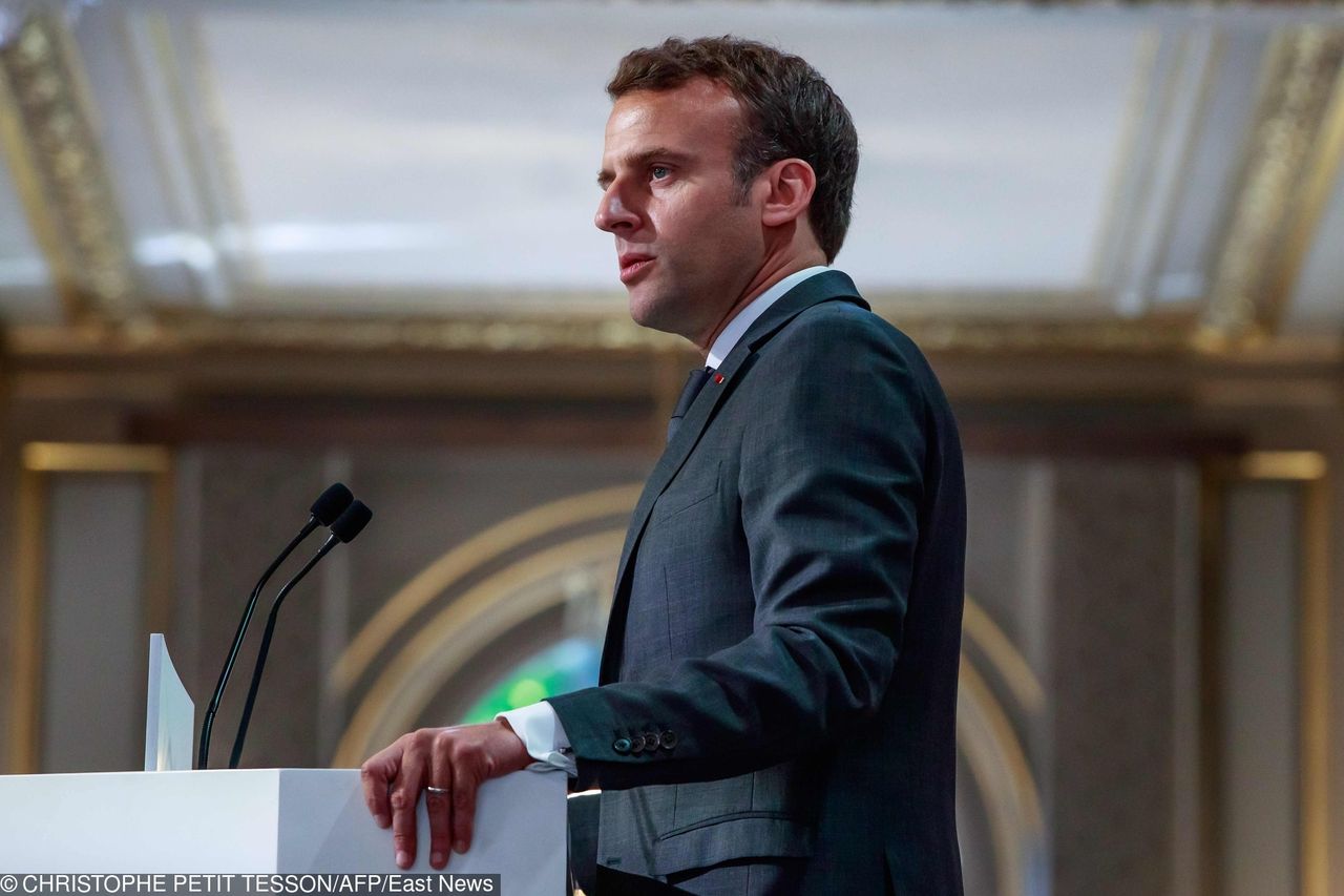 Notre Dame. Emmanuel Macron zaprasza papieża Franciszka do Paryża