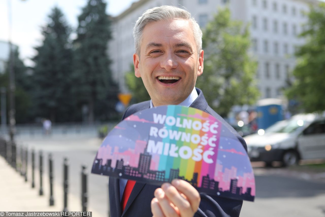 Biedroń: szczerość w polityce chyba się nie opłaca 