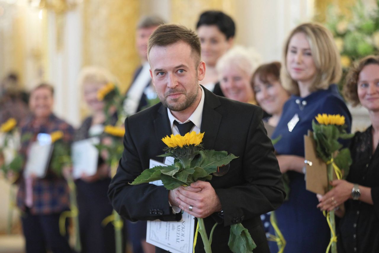 Kpiny po zamieszaniu z doradcą Hołowni. Przemysław Staroń wypomina niekonsekwencję