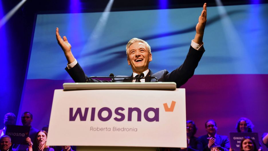 Robert Biedroń twierdzi, że pokaże, od kogo otrzymywał pieniądze