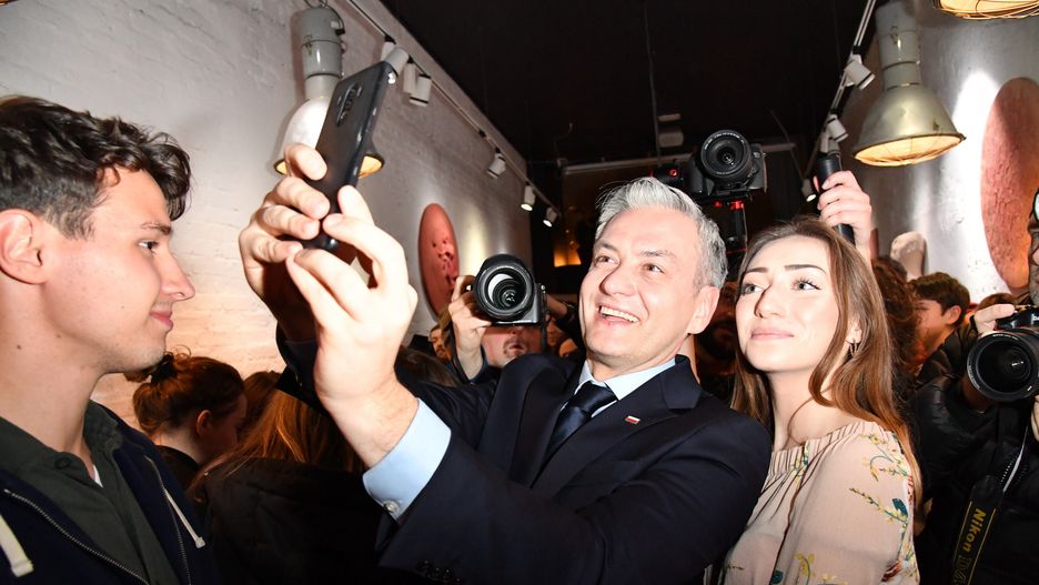 Biedroń w fanką w Sopocie 