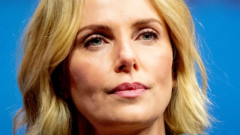 Charlize Theron szuka miłości