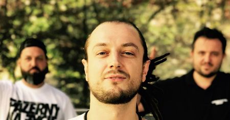 Wszystkie kobiety Barona. Członek Afromental wreszcie postanowił założyć rodzinę
