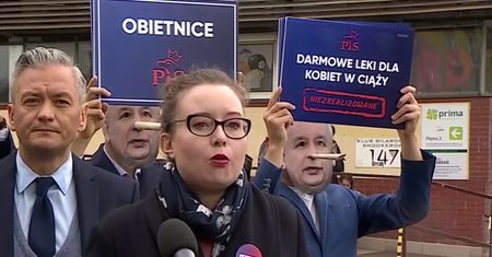 Wybory parlamentarne 2019. Lewica protestuje przed siedzibą PiS