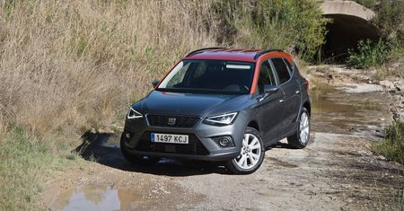 Seat Arona (2017) - zdjęcia