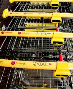 Przypadek Biedronki zwraca uwagę na czas pracy. Jaki jest limit?