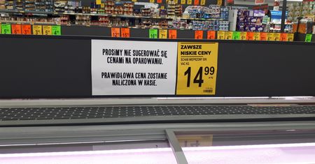 Dziwaczna sytuacja w Biedronce. "Prosimy nie sugerować się cenami na opakowaniu”