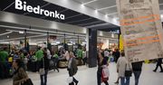 Ceny w Biedronce. Zdenerwowani klienci wysyłają nam paragony. Sieć odpowiada: wszystkim się zajmiemy