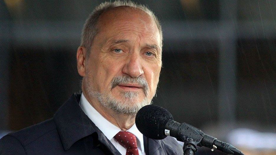 Dziennikarz oskarża Ministerstwo Obrony Narodowej o złamanie danego słowa i złe potraktowanie polskich dziennikarzy podczas wizyty Antoniego Macierewicza w Waszyngtonie.