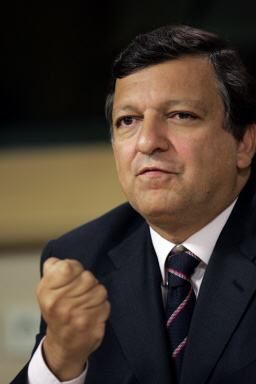 Komisji Barroso grozi fiasko