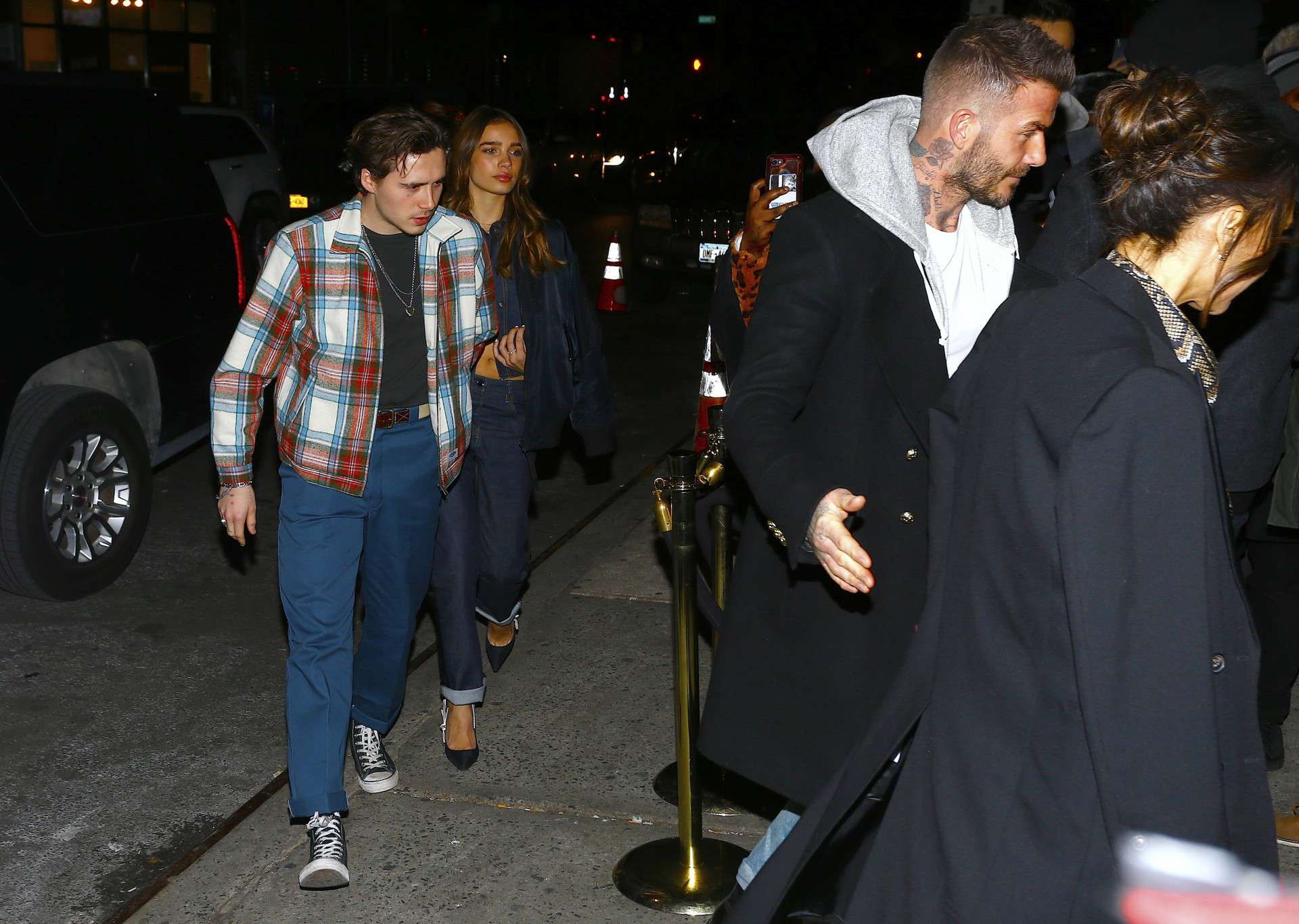 Brooklyn Beckham z dziewczyną na pokazie mody