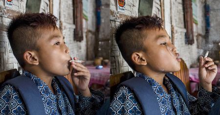 "Marlboro Boys" palą paczkę dziennie. Najmłodsi mają 5 lat