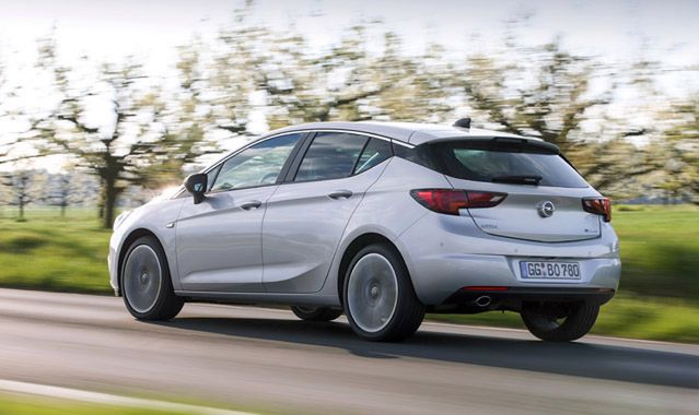 Opel Astra BiTurbo: nowa, szybka i oszczędna wersja