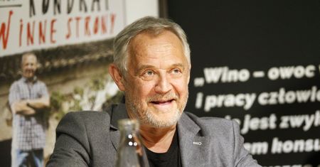 Marek Kondrat otworzył nowy biznes. Sprawdziliśmy ceny