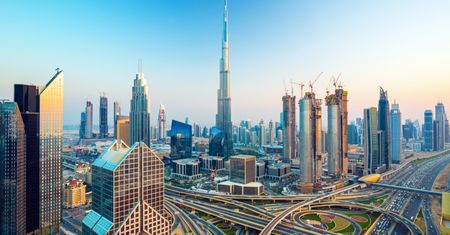 Nowe wizy do Zjednoczonych Emiratów Arabskich. Zmiany dotyczą także Polaków